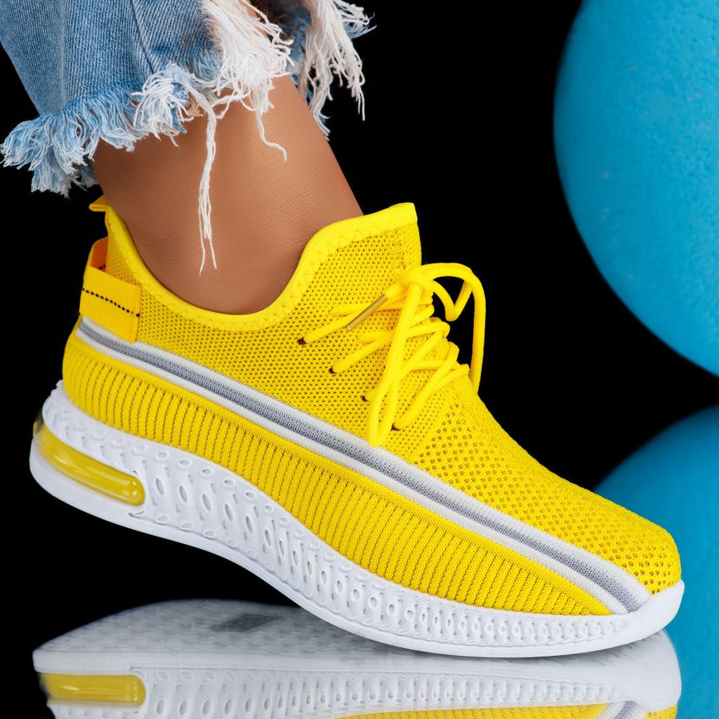 Дамски спортни обувки Olivia Жълто #6850M