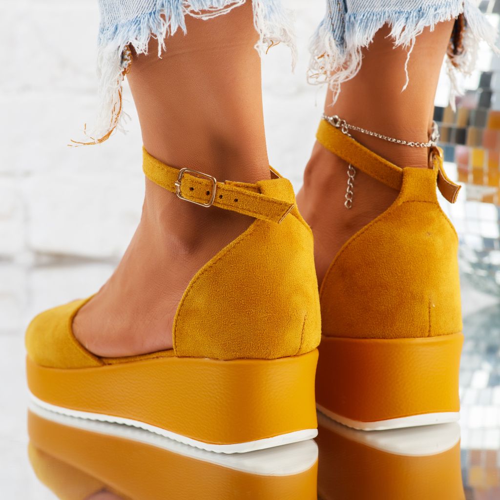 Дамски сандали с платформата Charlie жълто #10321