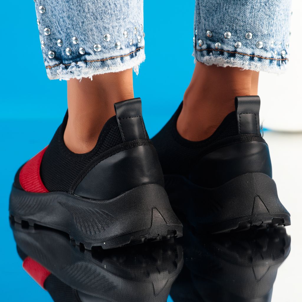 Дамски спортни обувки Aria черен/червените #10456