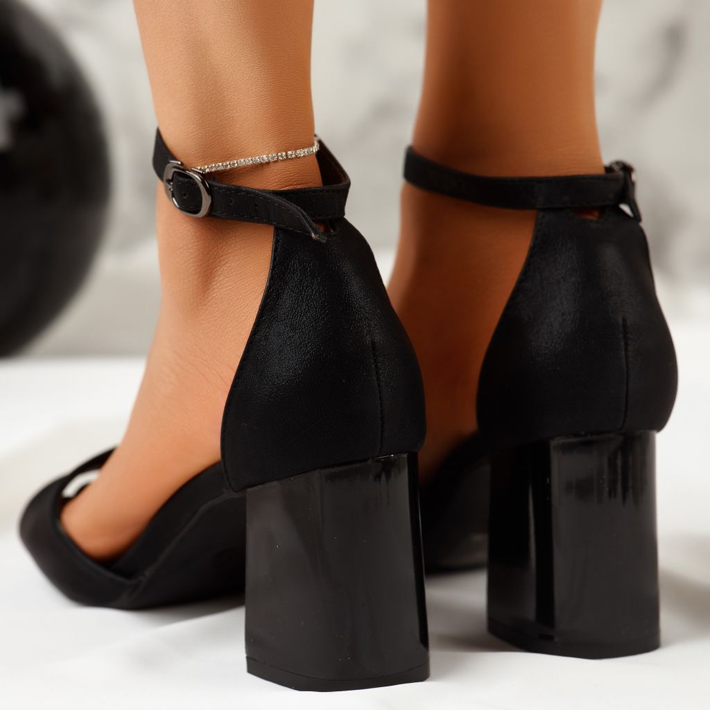 Дамски сандали с ток Ramona черен #10908