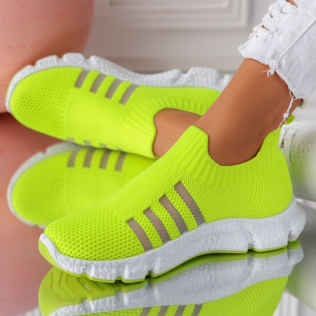 Дамски спортни обувки Vicky жълт #11194