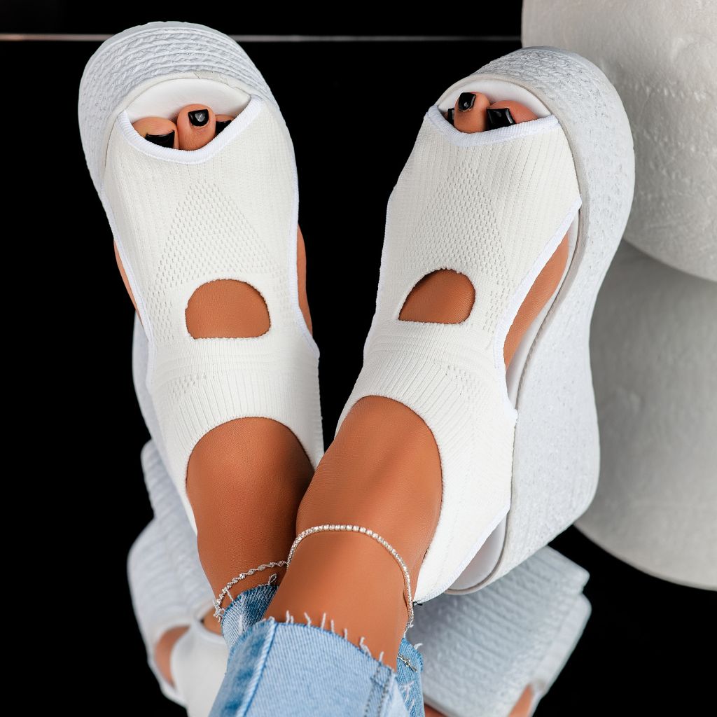 Дамски сандали на платформа Aida бели #11789