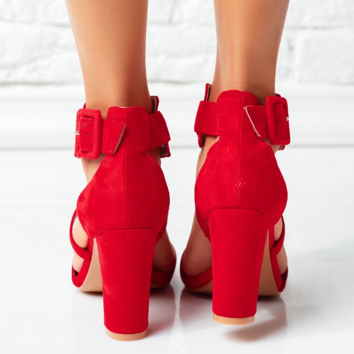 Дамски сандали с ток Yuvia червен #14423