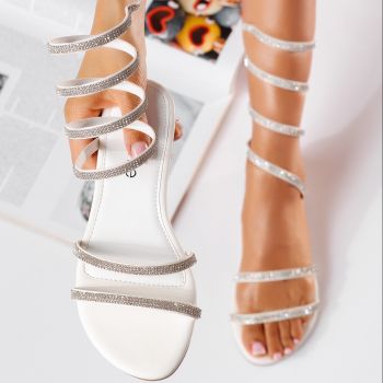 Дамски сандали с ниска подметка бели от еко кожа Andreea #19735