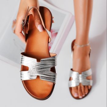 Дамски сандали с ниска подметка сребристи от еко кожа Elisa #19863