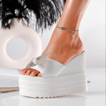 Дамски чехли с платформа бели от еко кожа Camila #19812
