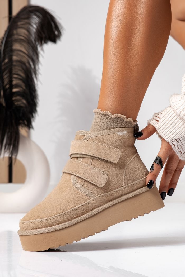 Къси дамски чизми одплатени с пух, тип UGG бежови от обърната естествена кожа Carla #22629