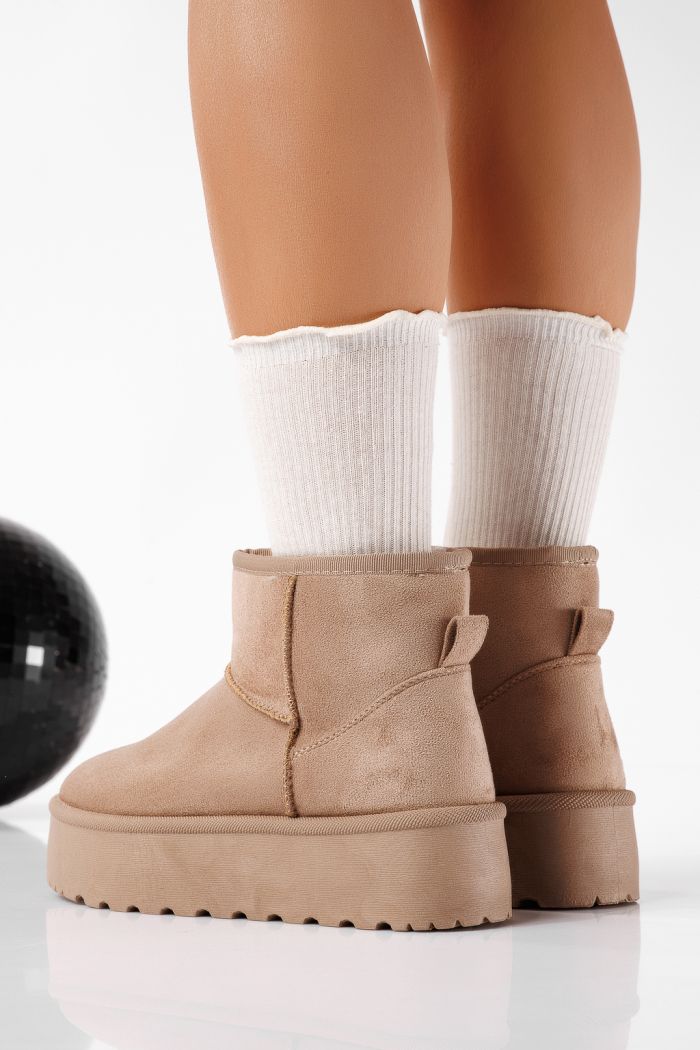 Ниски дамски чизми подплатени с пух тип UGG каки от обърната еко кожа Ariana #22750
