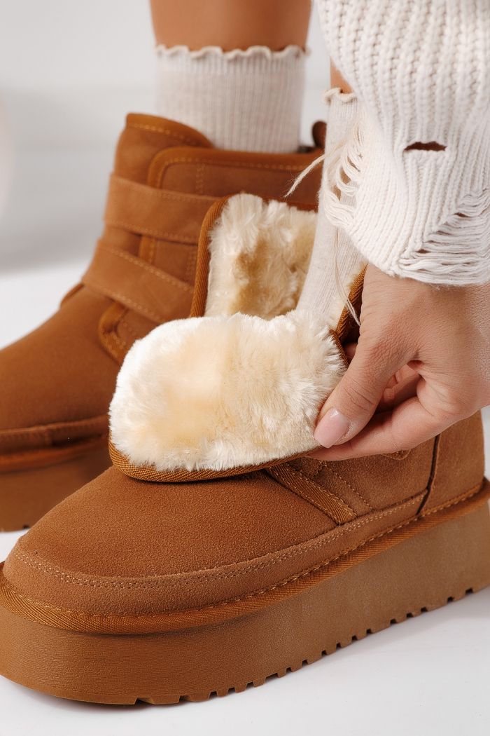 Дамски къси чизми подплатени с пух тип UGG кафяви от обърната естествена кожа Nicoleta #22882