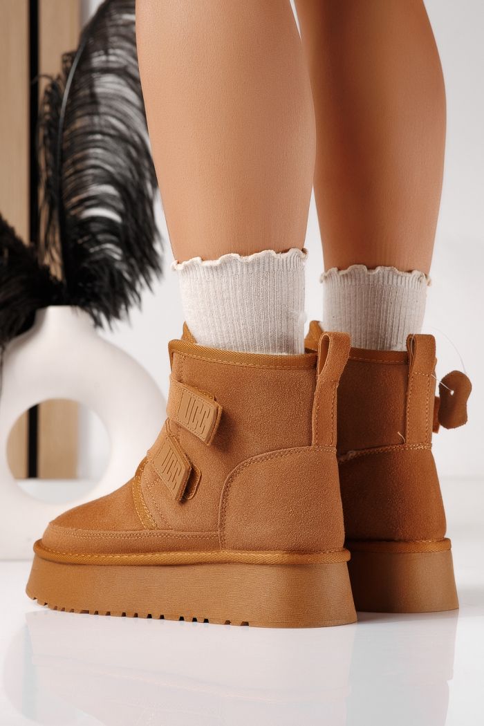 Дамски къси чизми подплатени с пух тип UGG кафяви от обърната естествена кожа Nicoleta #22882