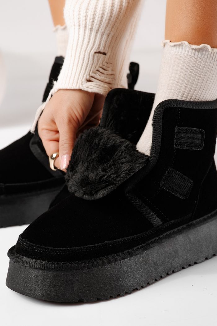 Дамски къси чизми подплатени с пух тип UGG черни от обърната естествена кожа Nicoleta #22883