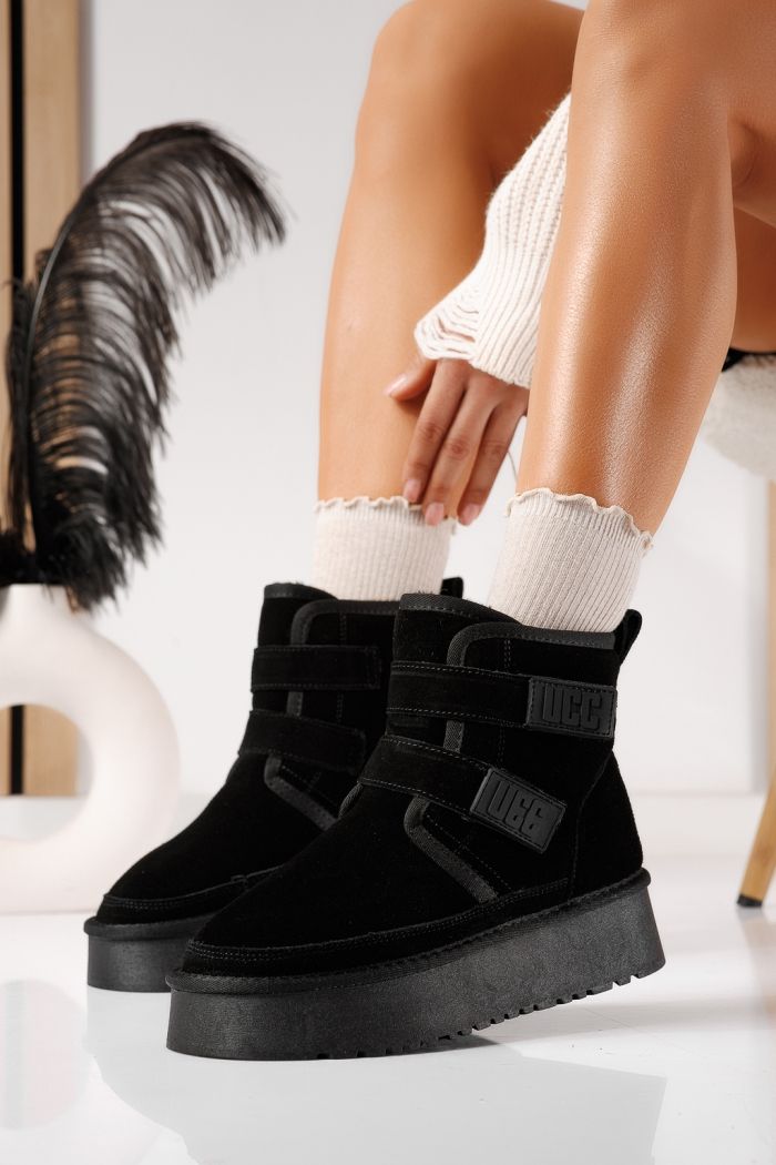 Дамски къси чизми подплатени с пух тип UGG черни от обърната естествена кожа Nicoleta #22883