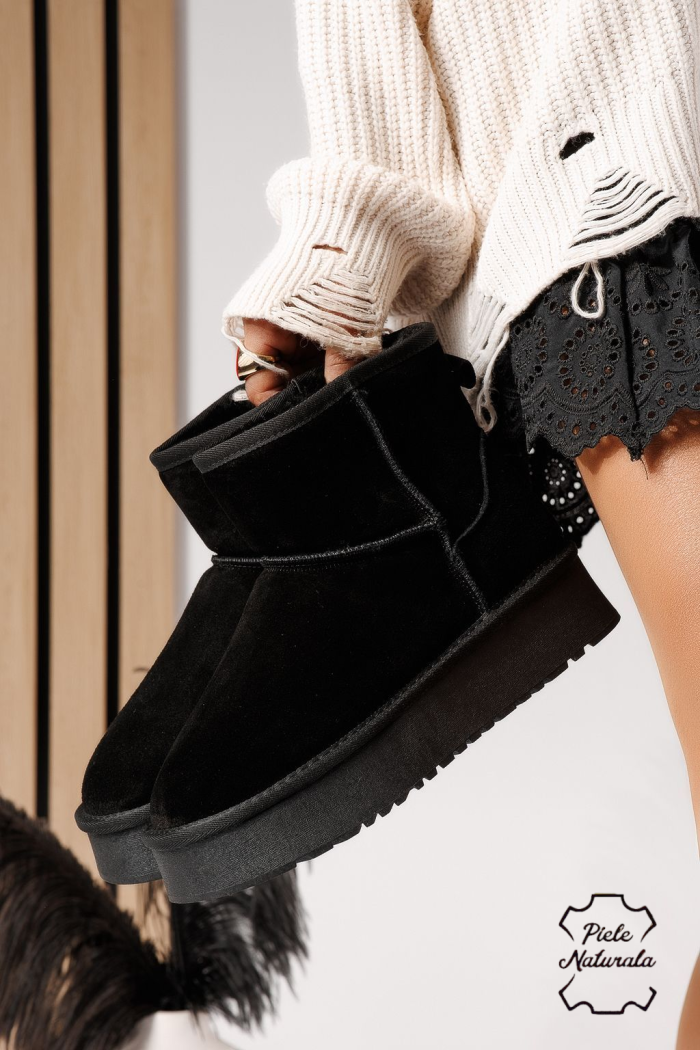 Дамски къси чизми подплатени с пух тип UGG черни от обърната естествена кожа Luiza #22879