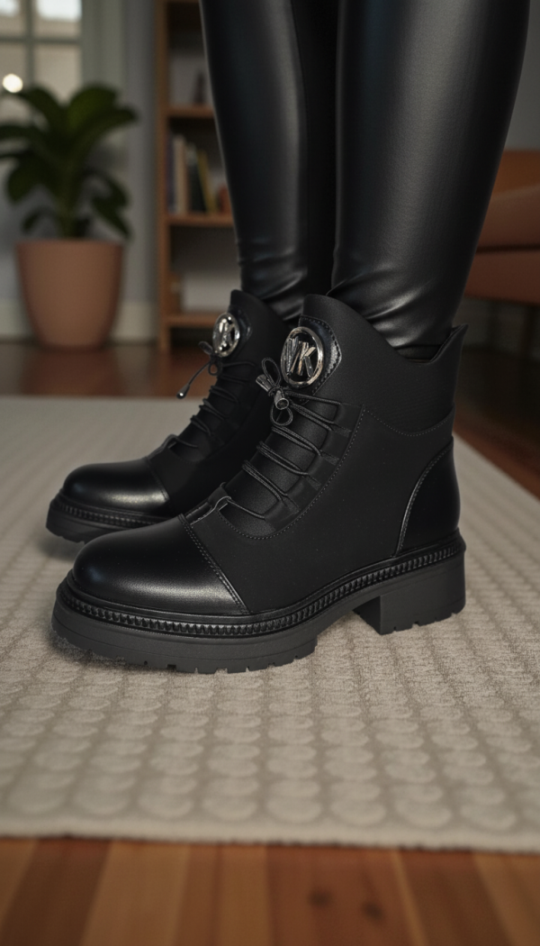 Дамски боти подплатени с пух черни от еко кожа Nami #23055