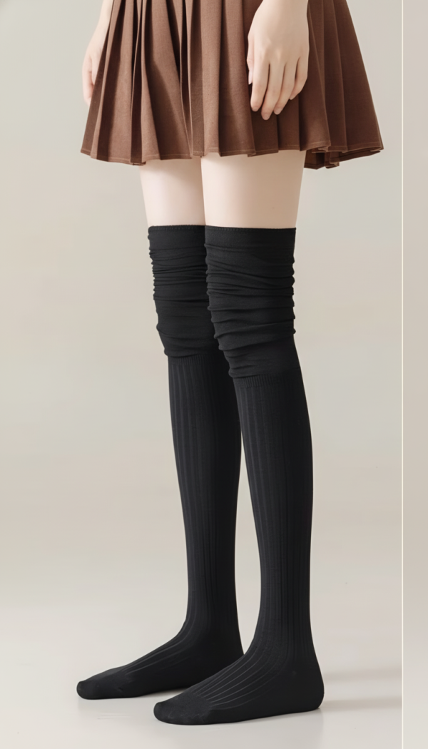 Дамски черни дълги чорапи Alis #A1300