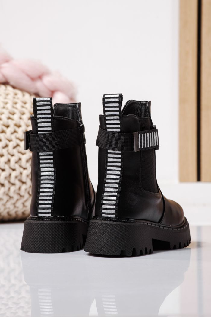 Боти за момичета подплатени с пух черни от еко кожа Talia #23108