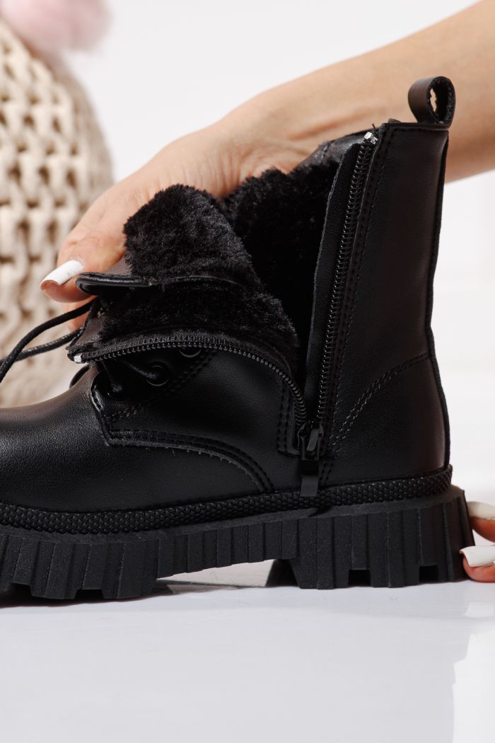 Боти за момичета подплатени с пух черни от еко кожа Elia #23127