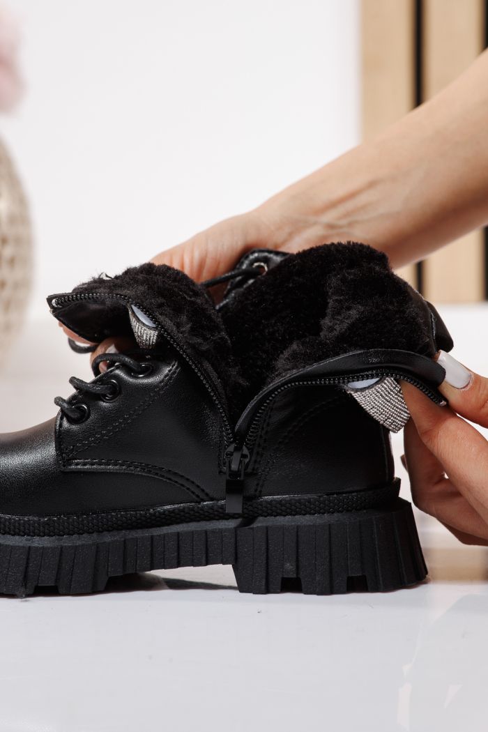 Боти за момичета подплатени с пух черни от еко кожа Dora #23120