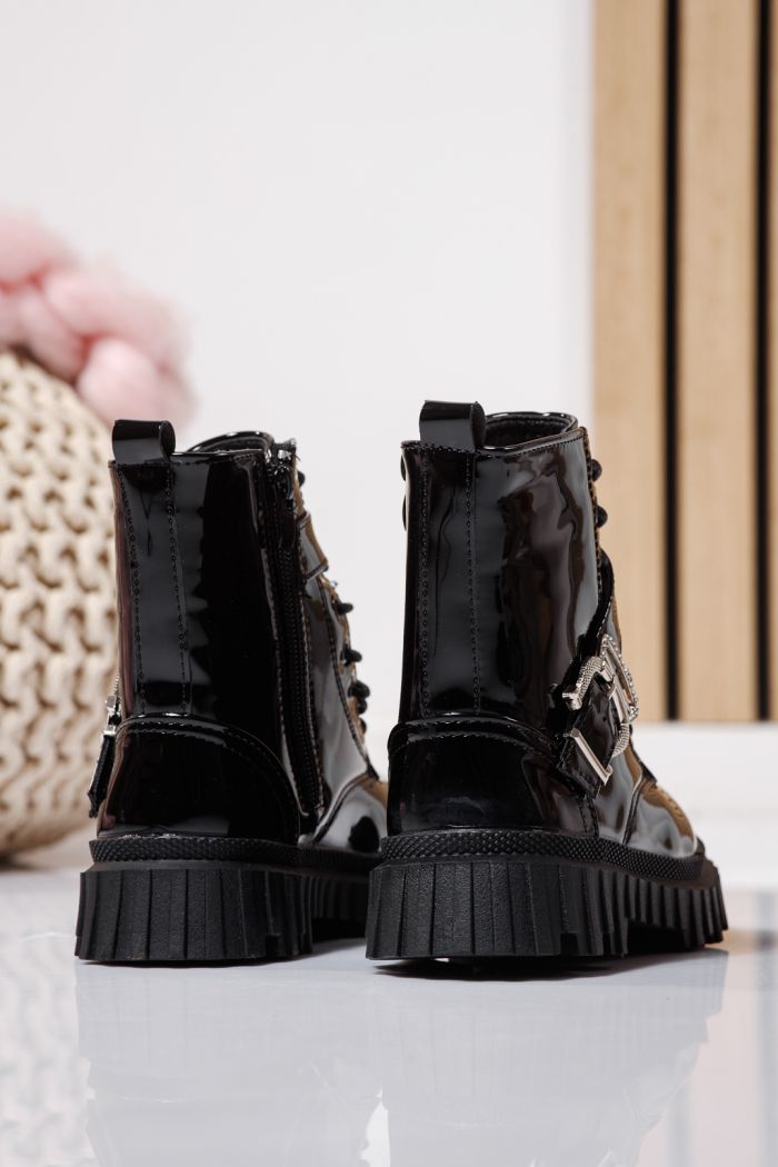 Боти за момичета подплатени с пух черни от лачена еко кожа Edith #23125