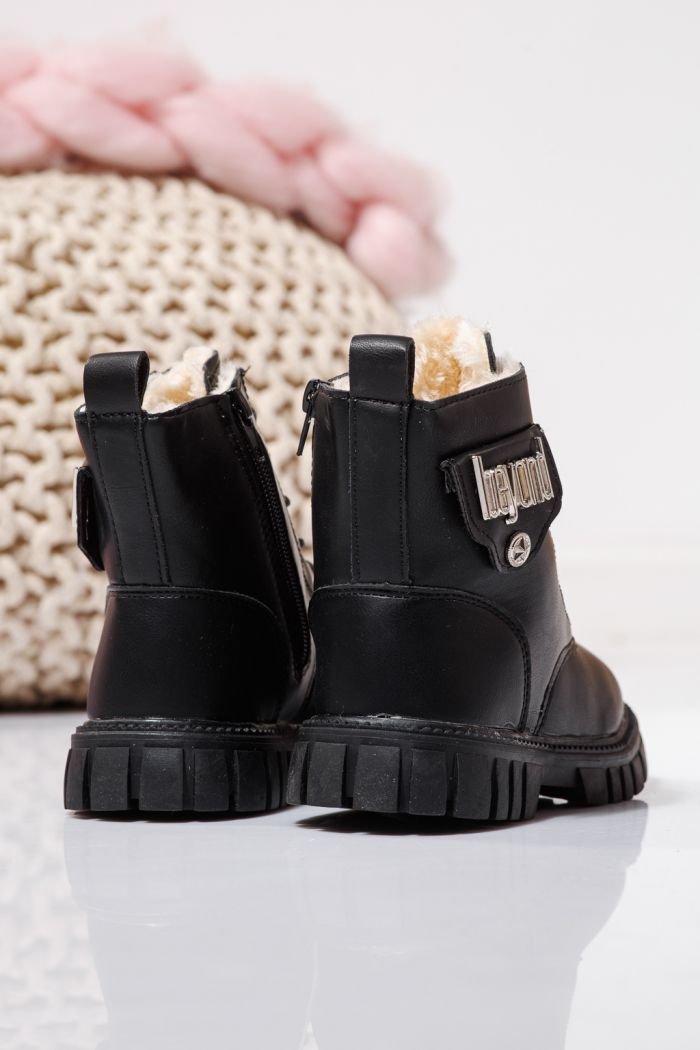 Боти за момичета подплатени с пух черни от еко кожа Milena  #23150