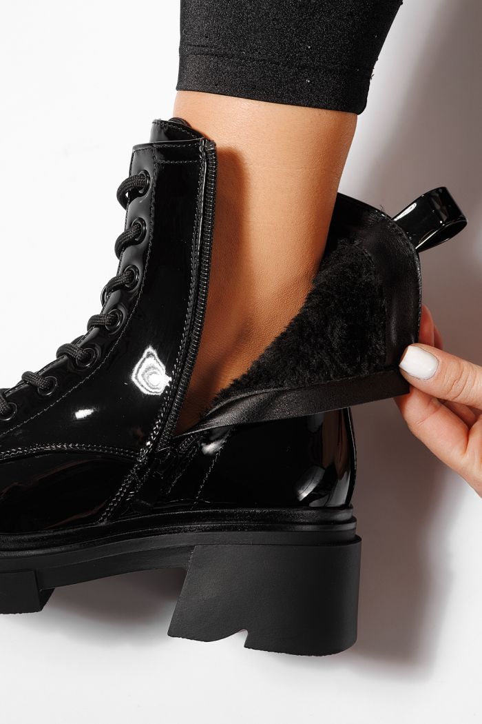 Дамски боти подплатени с пух черни от лачена еко кожа Joplin #23083