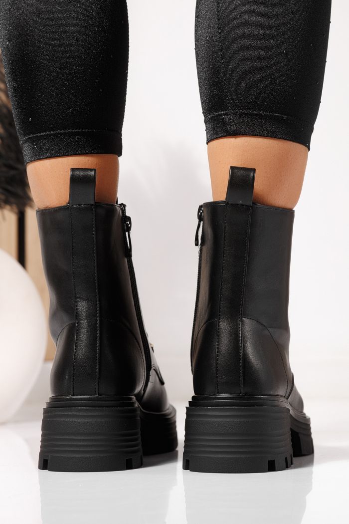 Дамски боти подплатени с пух черни от еко кожа Julia #23086