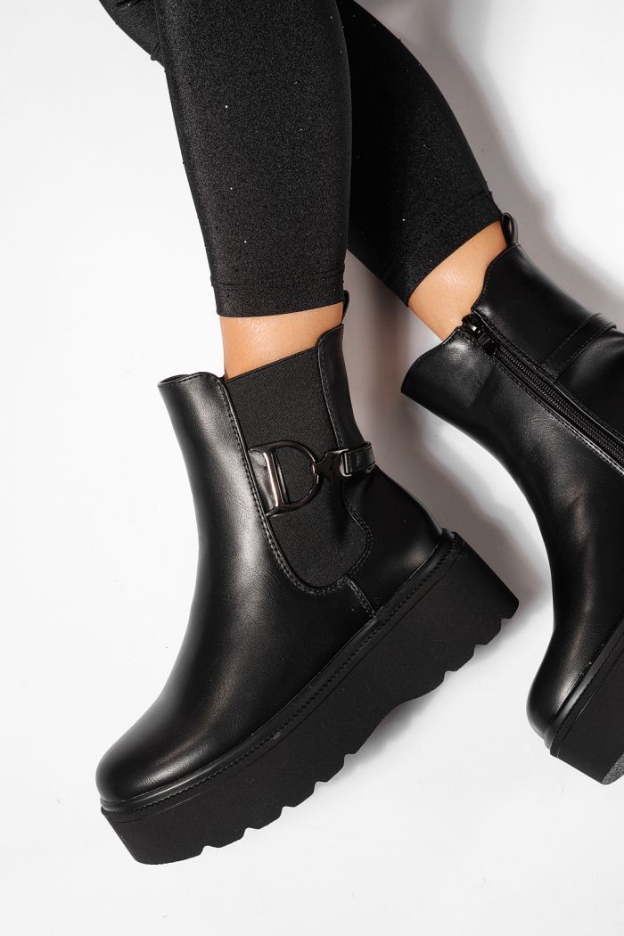 Дамски боти подплатени с пух черни от еко кожа Dalia #23074