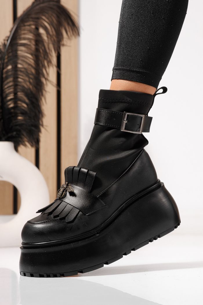 Дамски боти подплатени черни от еко кожа Venus #23161