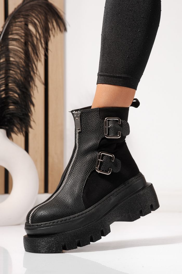 Дамски черни подплатени ботуши от екокожа Eniko #23171