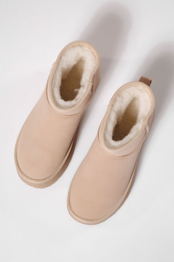 Дамски къси чизми подплатени с пух тип UGG бежови от обърната естествена кожа Sabina #23154