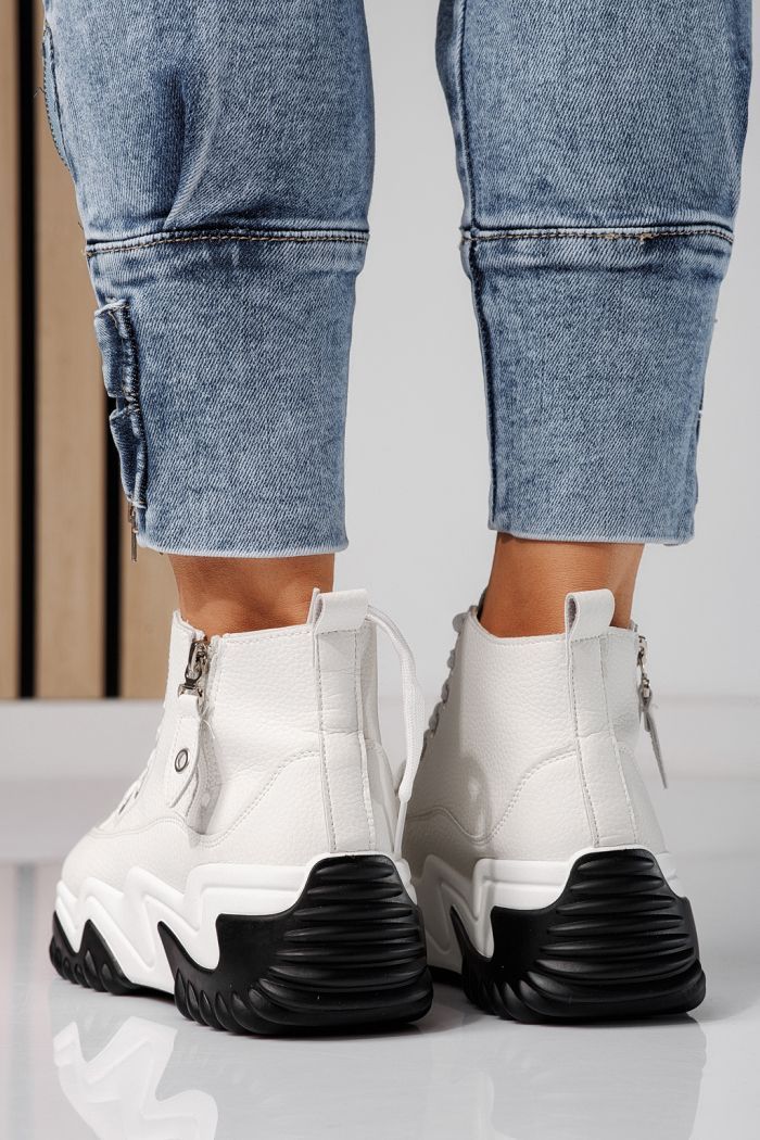 Дамски бели маратонки от екокожа Layla #24155