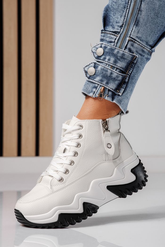 Дамски бели маратонки от екокожа Layla #24155