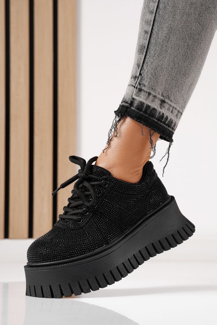 Дамски маратонки черни от текстилен материал Ellania #24092