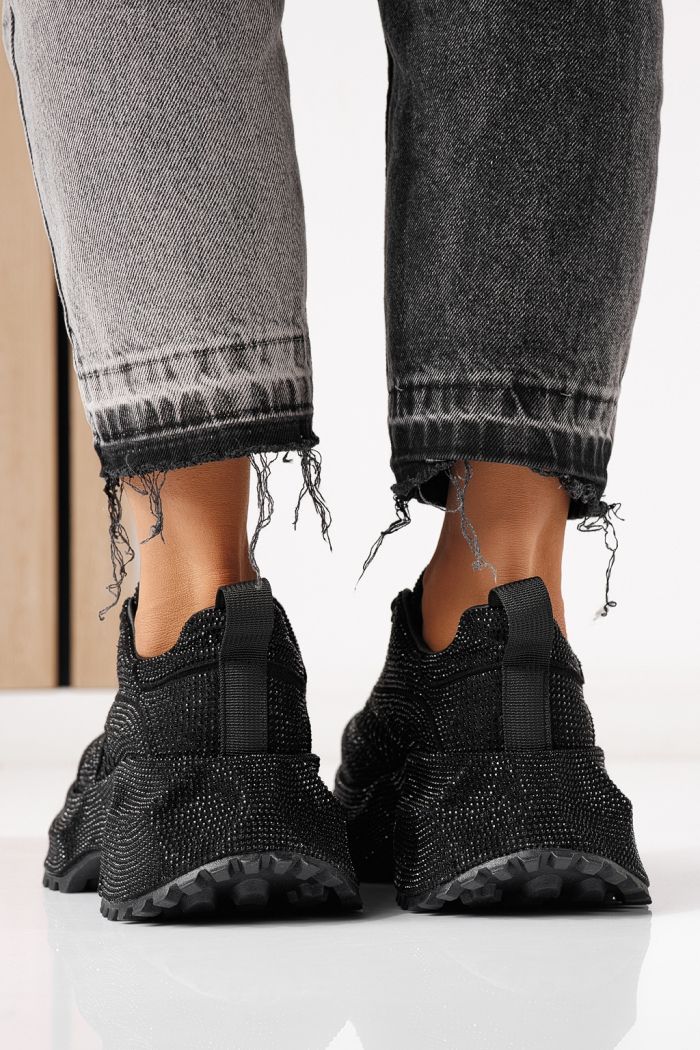 Дамски маратонки черни от обърната еко кожа Gabriela #24105