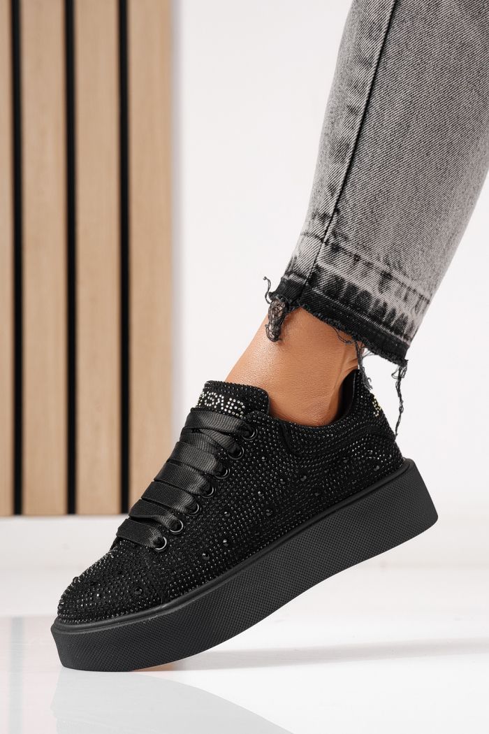 Дамски маратонки черни от текстилен материал Ellania #24089