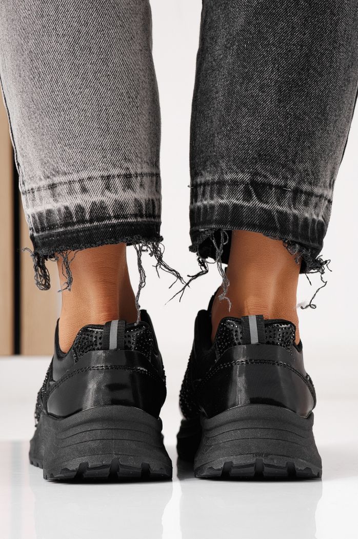 Дамски маратонки черни от еко кожа Carolina #24059