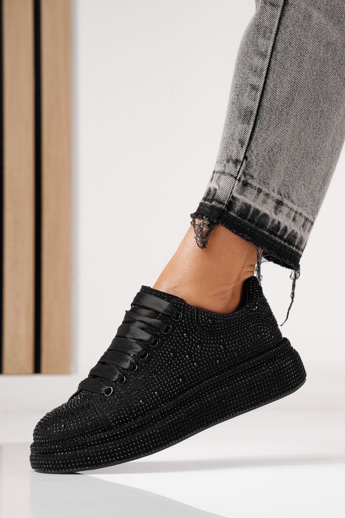 Дамски маратонки черни от текстилен материал Alexia #24007