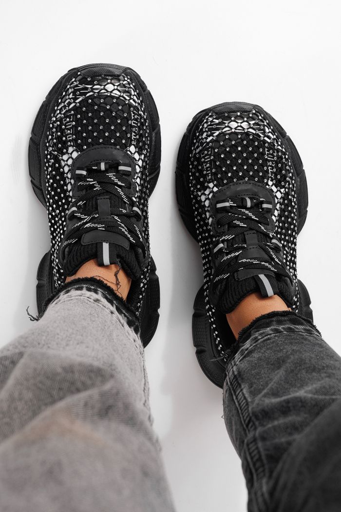 Дамски маратонки черни от текстилен материал Lilien #24149