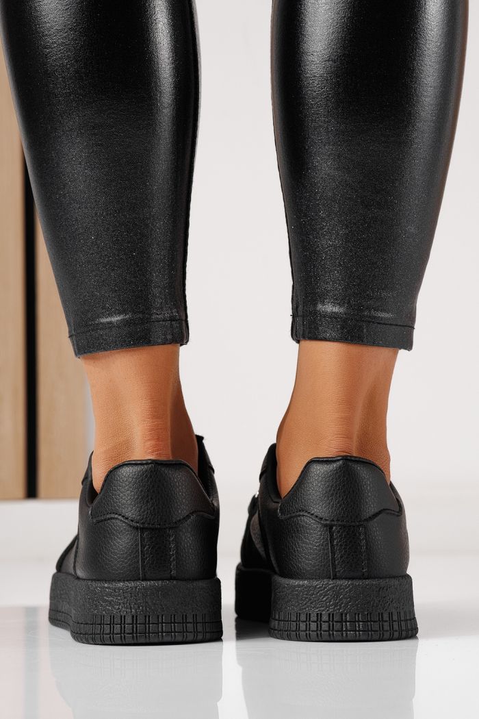 Дамски маратонки черни от еко кожа Olivia #24169