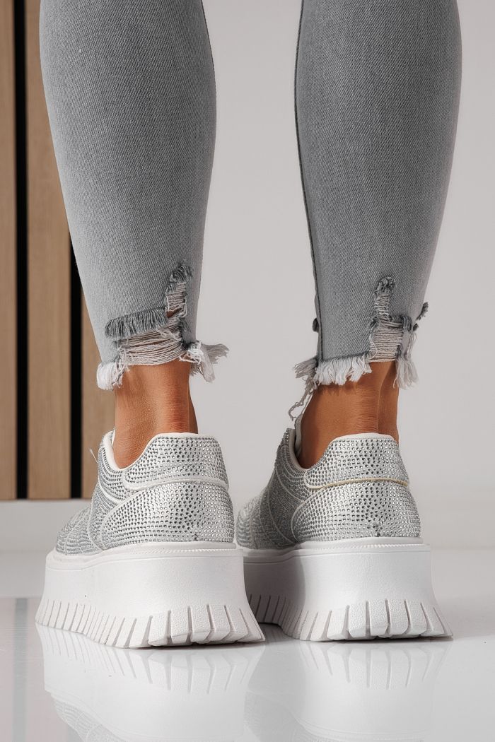 Дамски маратонки бели от текстилен материал Ellania #24093
