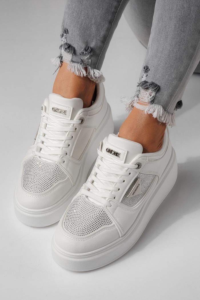 Дамски маратонки бели от еко кожа Delia #24079