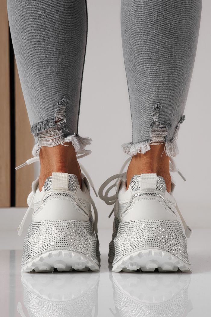 Дамски маратонки бели от текстилен материал Cezara #24055