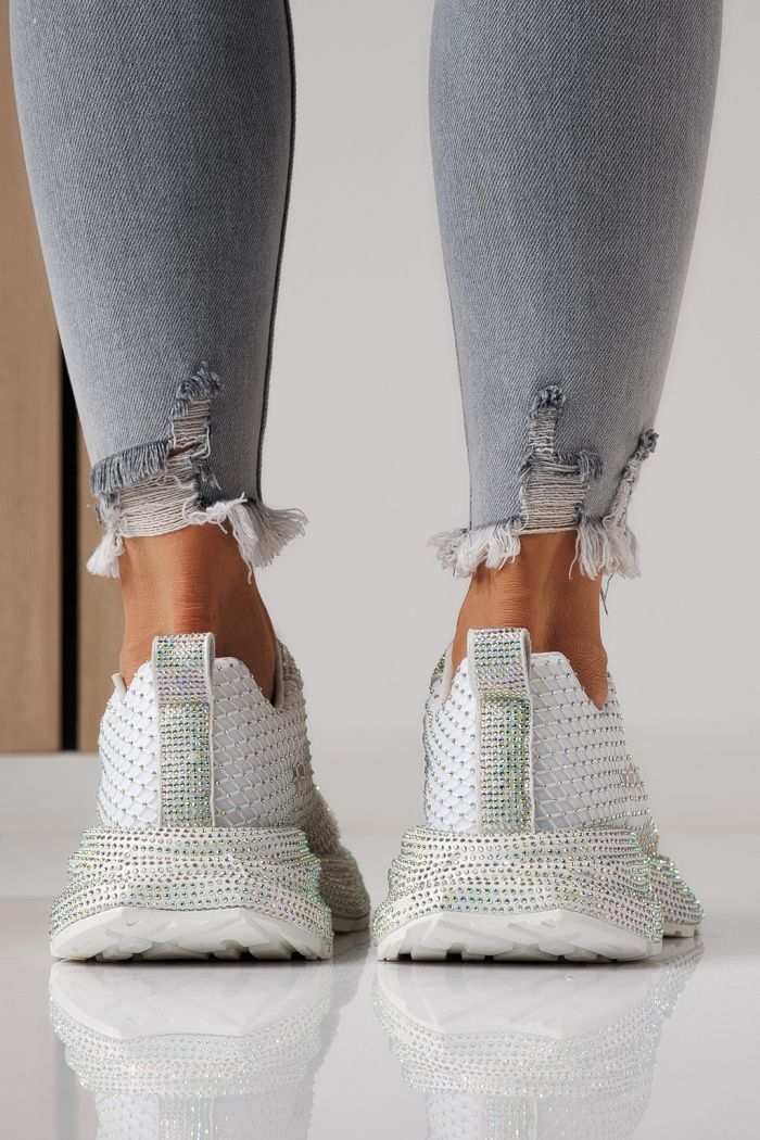 Дамски маратонки бели от текстилен материал Cataleya #24065