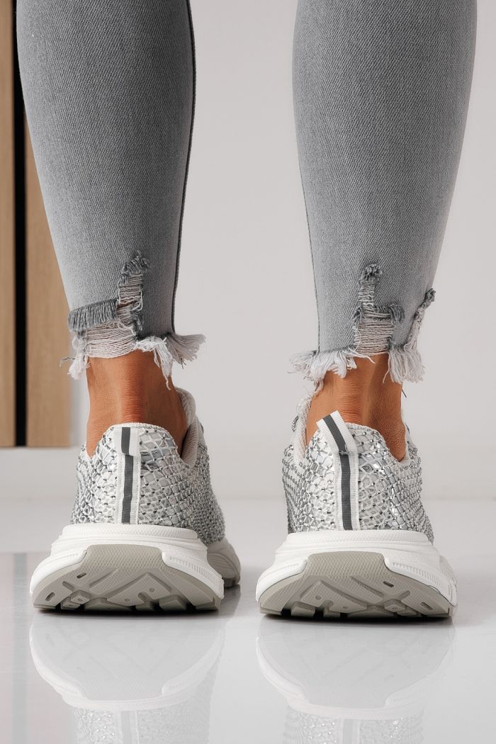 Дамски маратонки бели от текстилен материал Lilien #24148