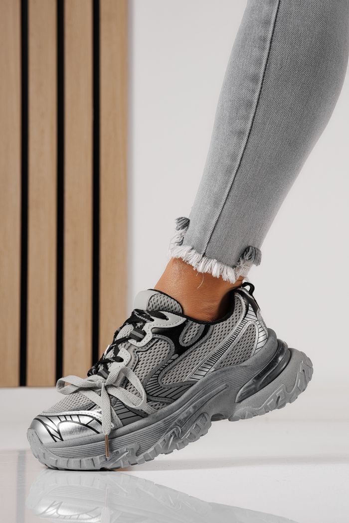 Дамски маратонки сиви от текстилен материал Laura #24144
