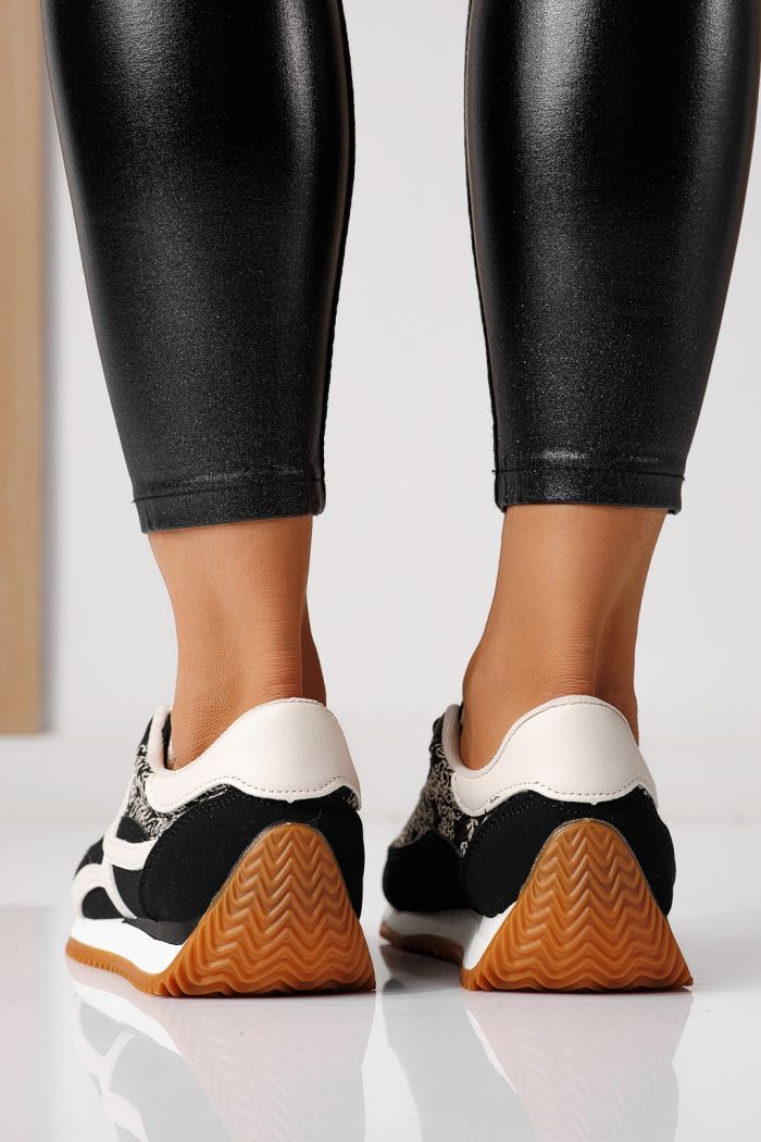 Дамски маратонки черни от еко кожа Jesica #24125