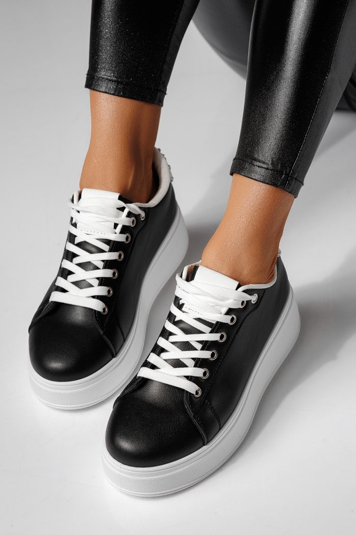 Дамски маратонки черни от еко кожа Azaleea #24004