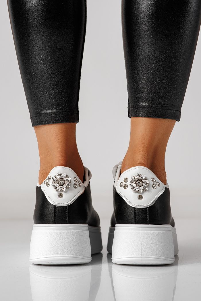 Дамски маратонки черни от еко кожа Azaleea #24004