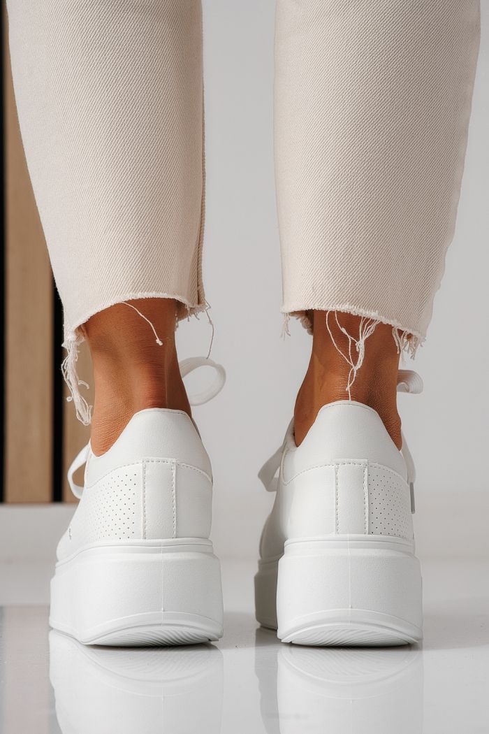 Дамски маратонки с платформа бели от еко кожа Ada #24001