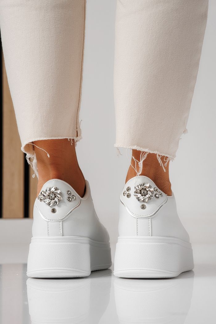 Дамски маратонки бели от еко кожа Azaleea #24003